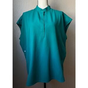 FIGS Oversized Rafaela Technical Collection Cap Sleeve Hunter Green Scrub XL